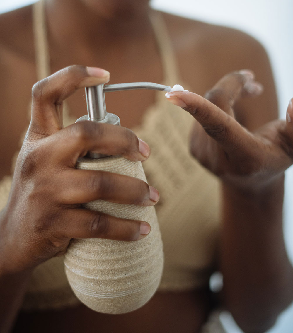 Anti-Aging Serums with Natural Oils